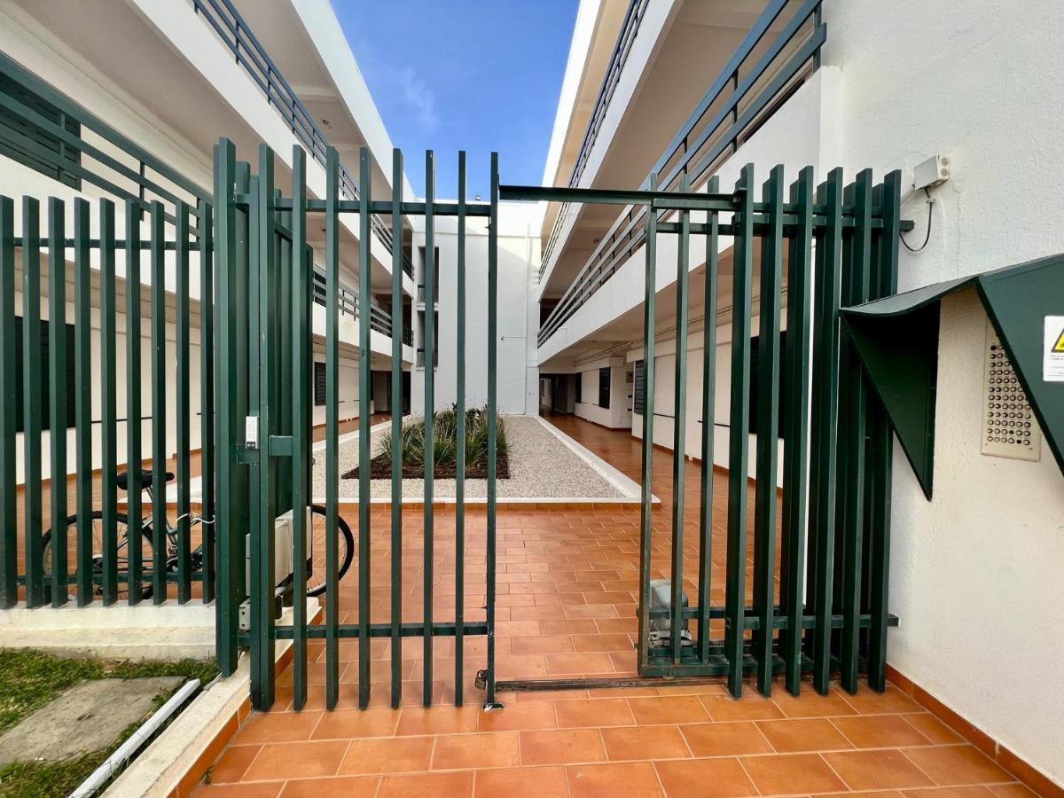 Vilamoura Central 4 With Pool By Homing Exterior photo