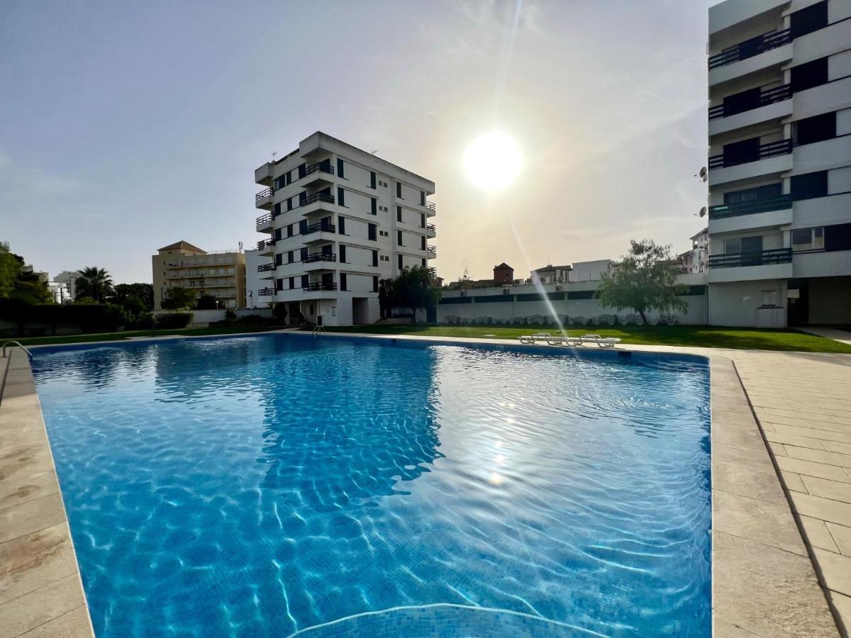 Vilamoura Central 4 With Pool By Homing Exterior photo